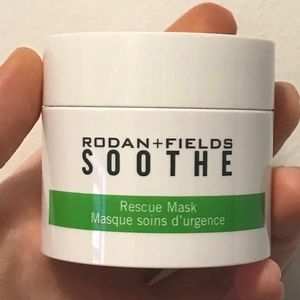 Rodan + Fields Soothe Face Mask